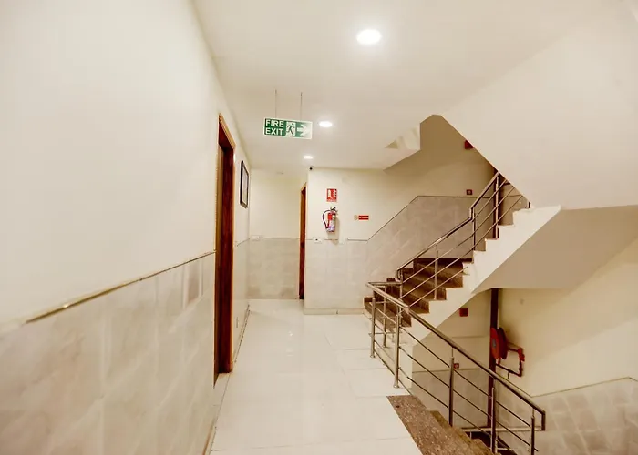 Hotel O Srv Palace
