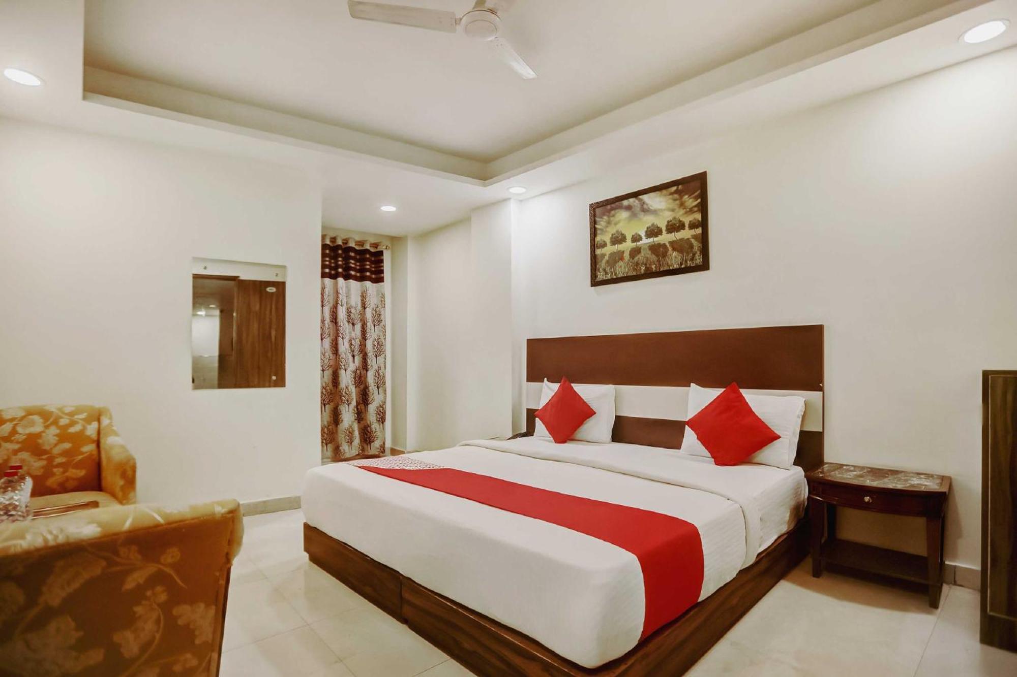O Srv Palace New Delhi
